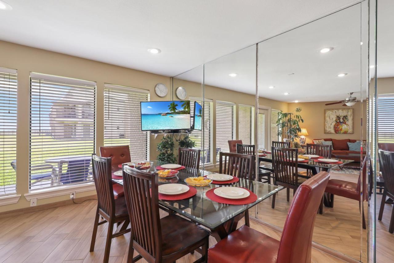 Ground Floor Beachfront Beauty! Steps To The Beach And Pool جنوب جزيرة بادري المظهر الخارجي الصورة