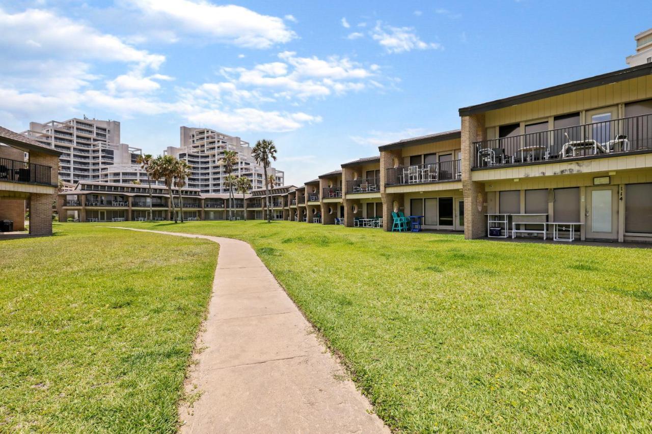 Ground Floor Beachfront Beauty! Steps To The Beach And Pool جنوب جزيرة بادري المظهر الخارجي الصورة